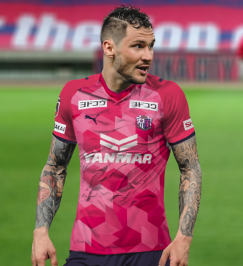 Dupla ex-Ceará, Pagnussat e Saulo Mineiro duelam pelo Campeonato Japonês