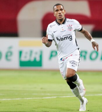 Corinthians terá reunião para negociar renovação de Cazares e Otero