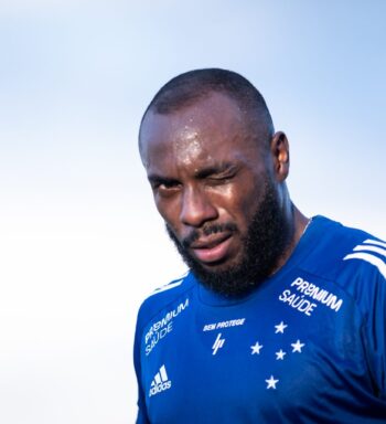 Manoel destaca bom momento defensivo do Cruzeiro e revela conselhos a Paulo