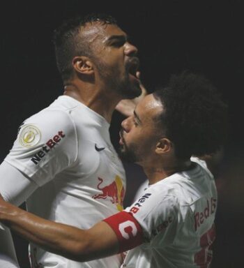 Fabrício Bruno vibra com primeiro gol pelo Bragantino em vitória sobre o São Paulo