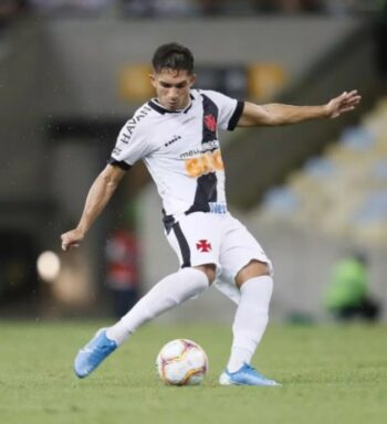 Andrey está entre os 8 jogadores com mais acertos de lançamentos no Brasileiro 2020