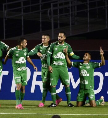 Após primeiro gol pela Chape, Kaio Nunes comemora ponto contra o São Paulo: “Sai feliz”