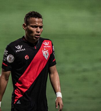 Janderson é o atleta mais caçado do Atlético-GO na Série A