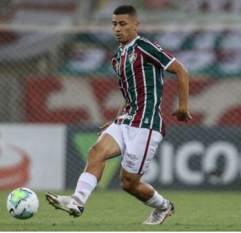 Após vitória, André projeta evolução do Fluminense: ‘O time está crescendo’