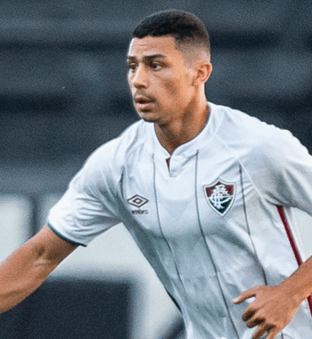 André parabeniza grupo por vitória no Campeonato Brasileiro