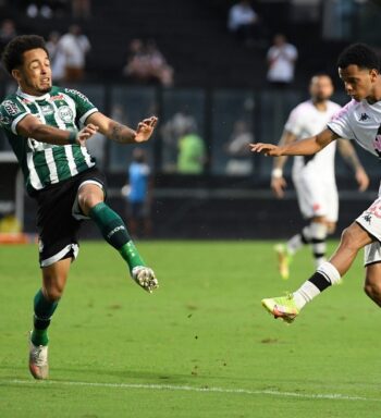 Análise: dono do meio de campo, Vasco não deixa Coritiba respirar na Colina em tarde de Riquelme