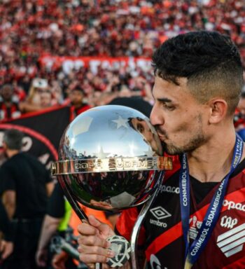 Pedro Henrique jogou todos os minutos da Sul-Americana; veja outras estatísticas