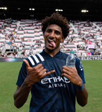 Talles Magno relembra racismo contra Miranda no Vasco, destaca posicionamento e diz: ‘Temos que ser antirracistas’