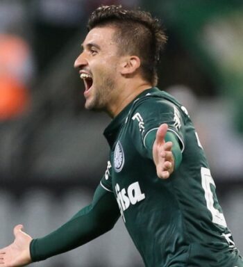 Ceará anuncia retorno do lateral-esquerdo Victor Luís para a temporada de 2022