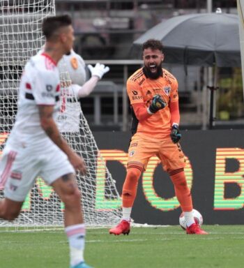 Após grande estreia, Jandrei vive expectativa de voltar ao time do São Paulo