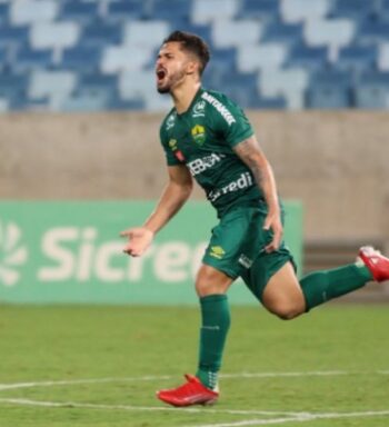 Com três gols em quatro jogos no Cuiabá, Alesson assume artilharia do Mato-Grossense
