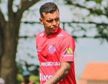 Paulista A3: Vinicius Popó “muito feliz” com boa fase no Capivariano