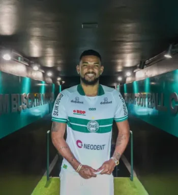Coritiba anuncia o zagueiro Bruno Viana: “Sou técnico e rápido”