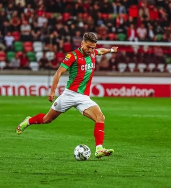 Em fase artilheira em Portugal, lateral Claudio Winck comemora: “Muito importante para mim”