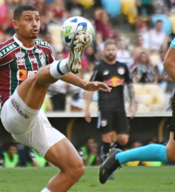 EXCLUSIVO: André acompanha rumores mas diz querer ganhar a Libertadores pelo Fluminense