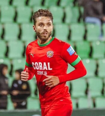 Lateral-direito goleador: Cláudio Winck é vice-artilheiro entre todos os marcadores de sua posição na Europa