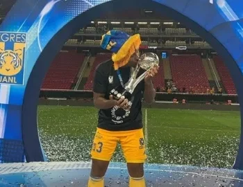 Ex-Flamengo, Samir Caetano conquista o primeiro título pelo Tigres