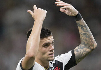 Gabriel Pec exalta torcida do Vasco e Emiliano Díaz valoriza festa no Maracanã: ‘Viemos por isso’