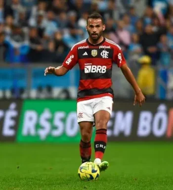 Thiago Maia ultrapassa marca de 150 jogos pelo Flamengo e se declara ao clube: “Meu sonho de criança”