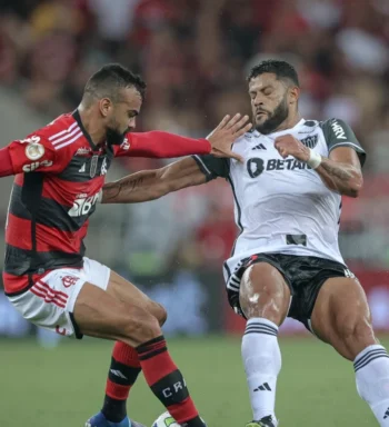 Prêmios e elogios de Suárez: Fabrício Bruno é ponto fora da curva no Flamengo