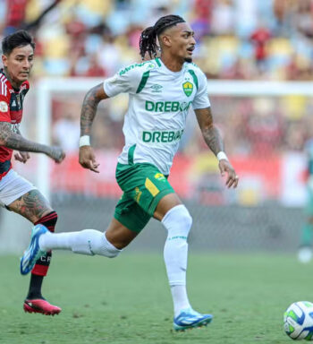 Cuiabá paga R$ 6,3 milhões a time espanhol e acerta compra do atacante Derik Lacerda