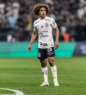 BIRO VIRA FIGURINHA CARIMBADA NAS SELEÇÕES DE BASE E DEVE SUPERAR JOGOS PELO CORINTHIANS; ENTENDA