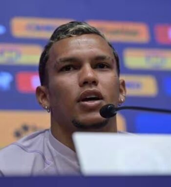 Gabriel Veron é apresentado no Cruzeiro e afirma: ‘Espero dar a volta por cima’