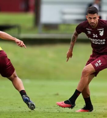 Liberados após suspensão, Pedro Henrique e Christian reforçam Athletico no Paranaense