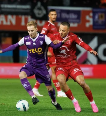 Matheus Machado wil geen stappen overslaan in zijn ontwikkeling bij Essevee: “Druk hoort nu eenmaal bij dit vak”