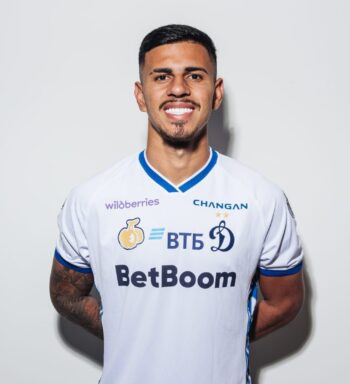 Dínamo Moscou anuncia contratação de David Ricardo, ex-Botafogo