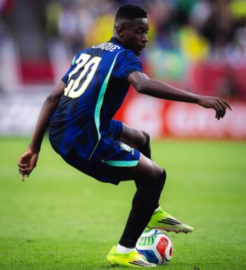 Solução para a Seleção Brasileira passa pelos pés de Luiz Henrique e Danilo