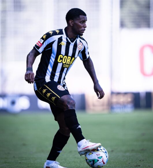 Wesley Gasolina se destaca pelo Nacional e lidera estatísticas entre laterais do Campeonato Português